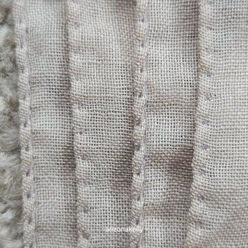 NWOT Altea Wool & Silk Large Square Scarf Muted Grey and Pink Hand-Stitched Hem - Picture 16 of 16